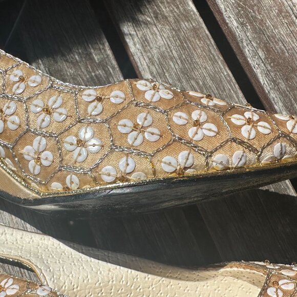 Sz 6 Hand-dyed Ecru Ballet Satin Flower Sequinned Sling-back 3" Heels - Picture 10 of 13